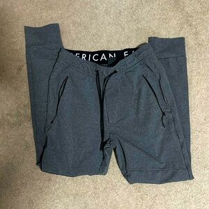 AE joggers - small